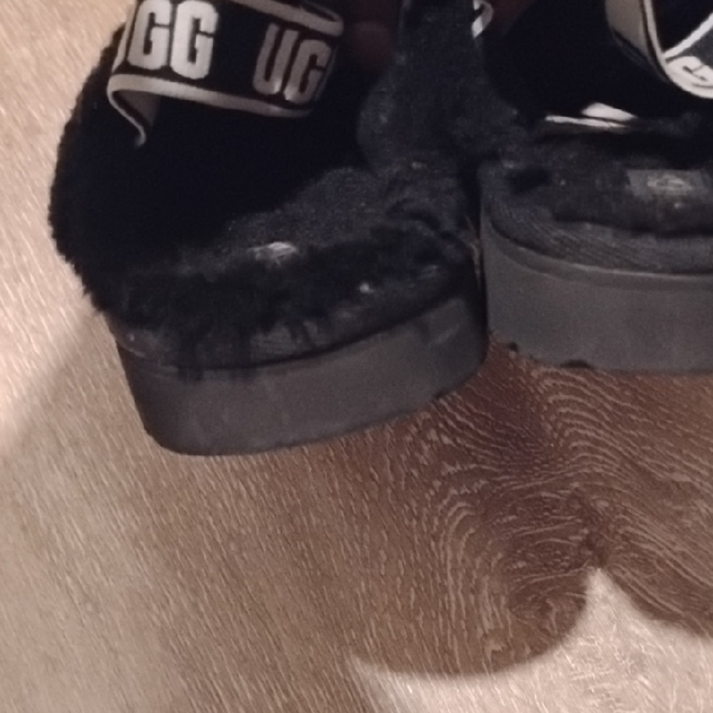 UGG Black Fuzzy Slippers with Logo Strap